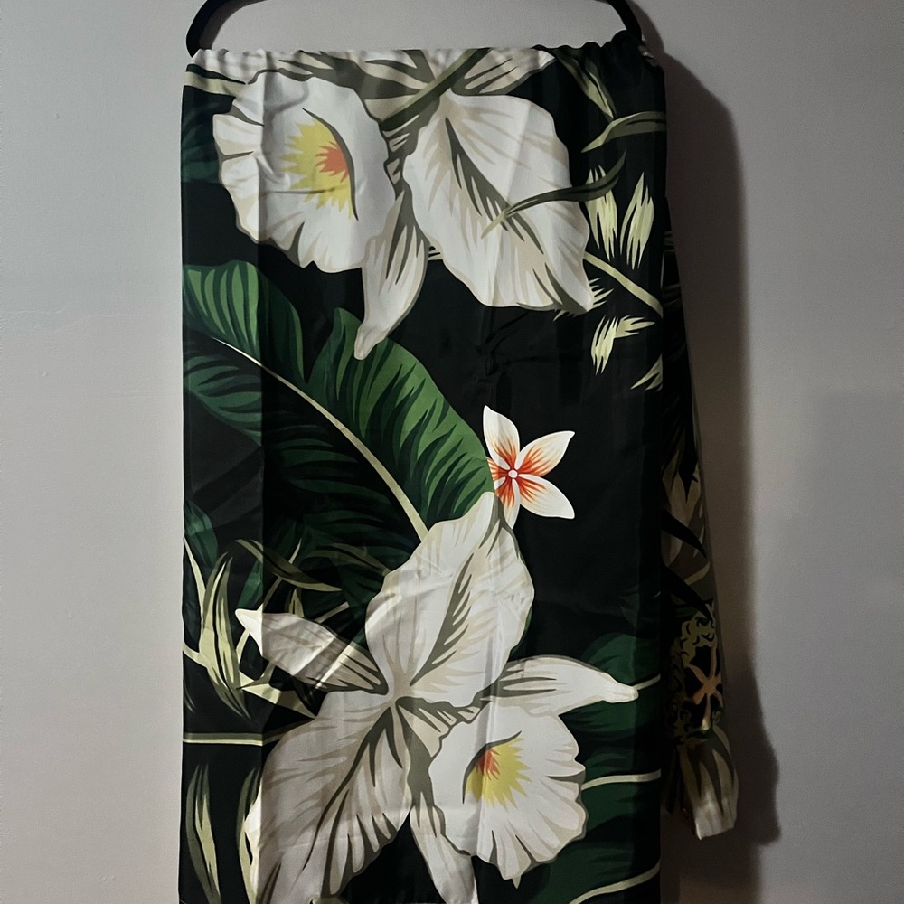 Floral Print green and White fabric shower curtain
